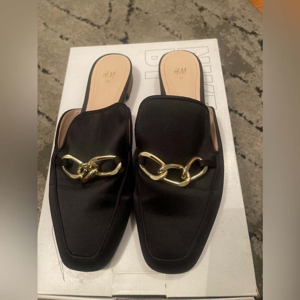 Mule-style loafers By H&M. Size 39/8.5 Worn, Excellent Condition